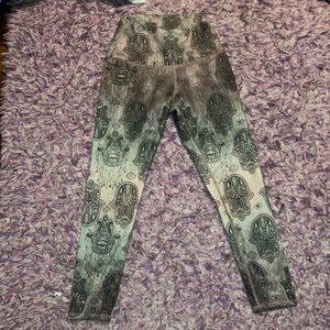 Pink hamsa hand leggings